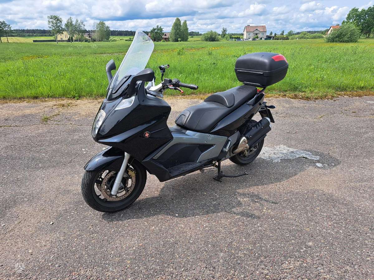 Gilera GP 800 839cc, scooters / mopeds