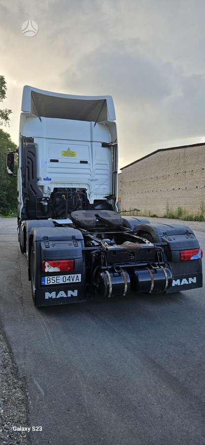 MAN TGX 26-470, double sleeper