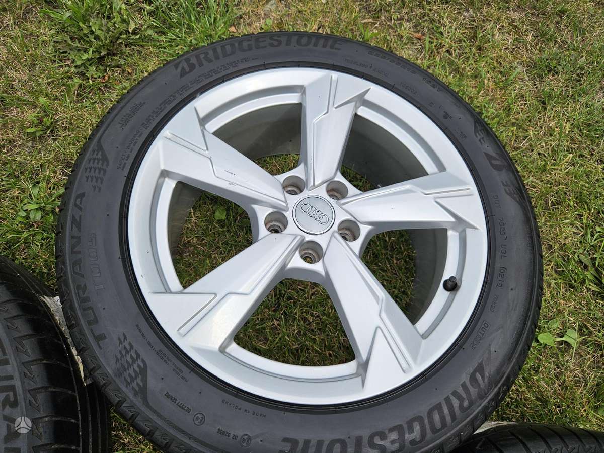 Audi A6 (C8), lengvojo lydinio, R18