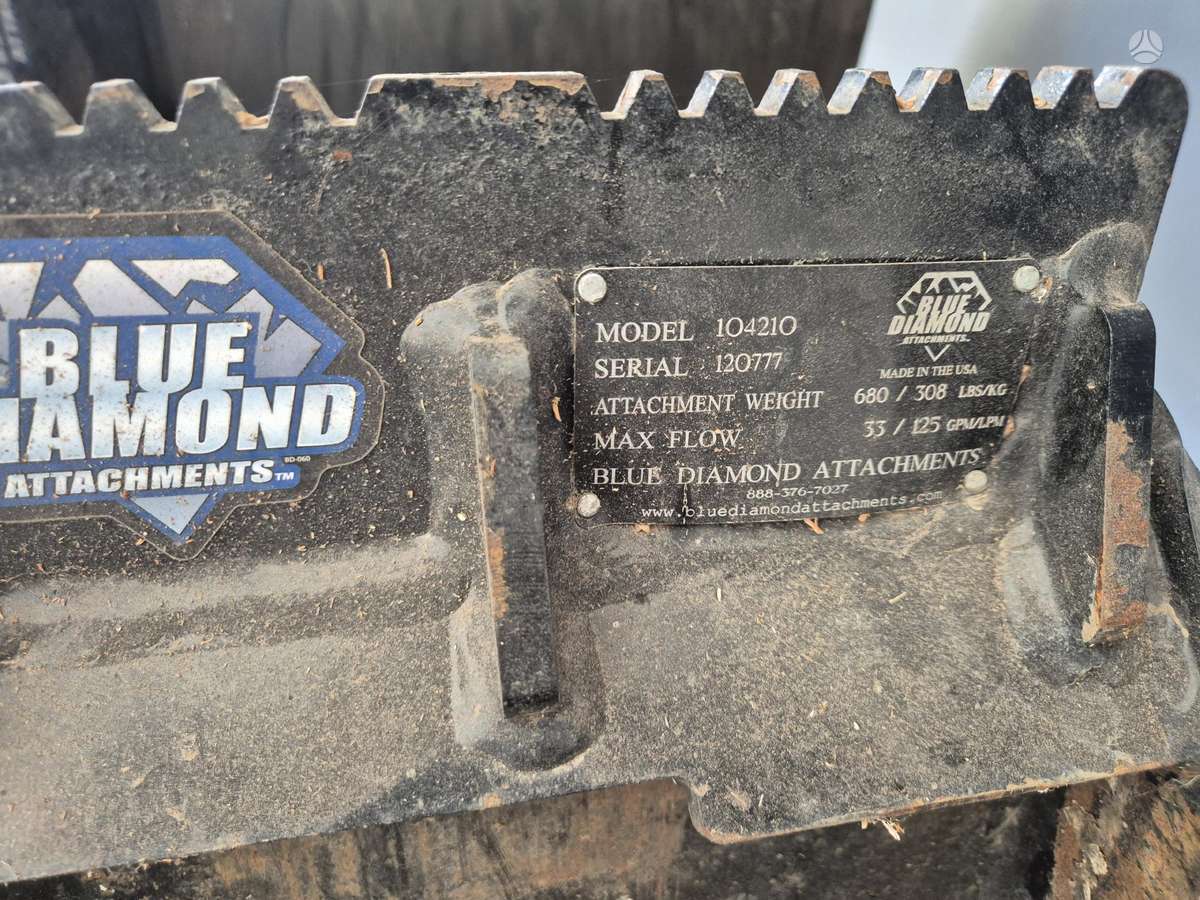 Bobcat Blue diamond attachments, frēzes