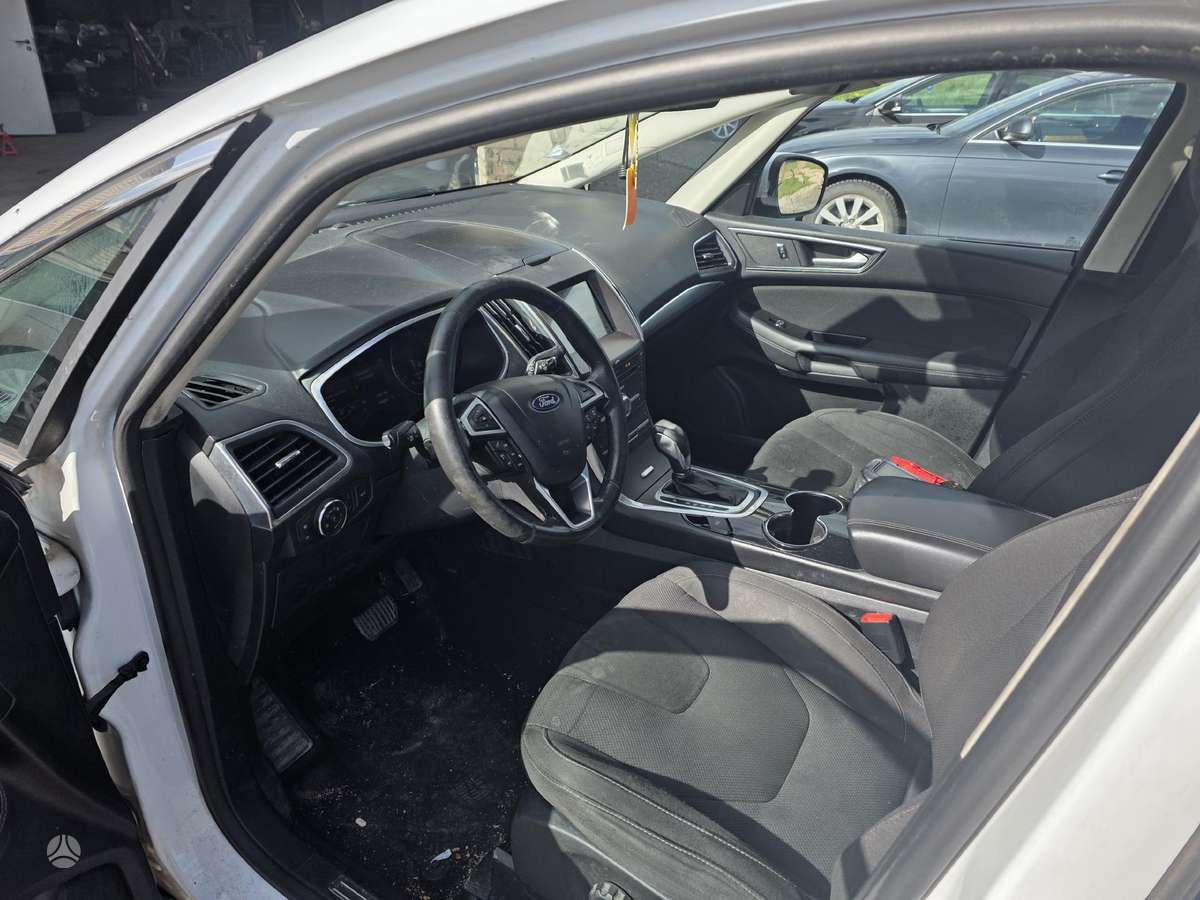 Ford S-MAX dalimis. Europa