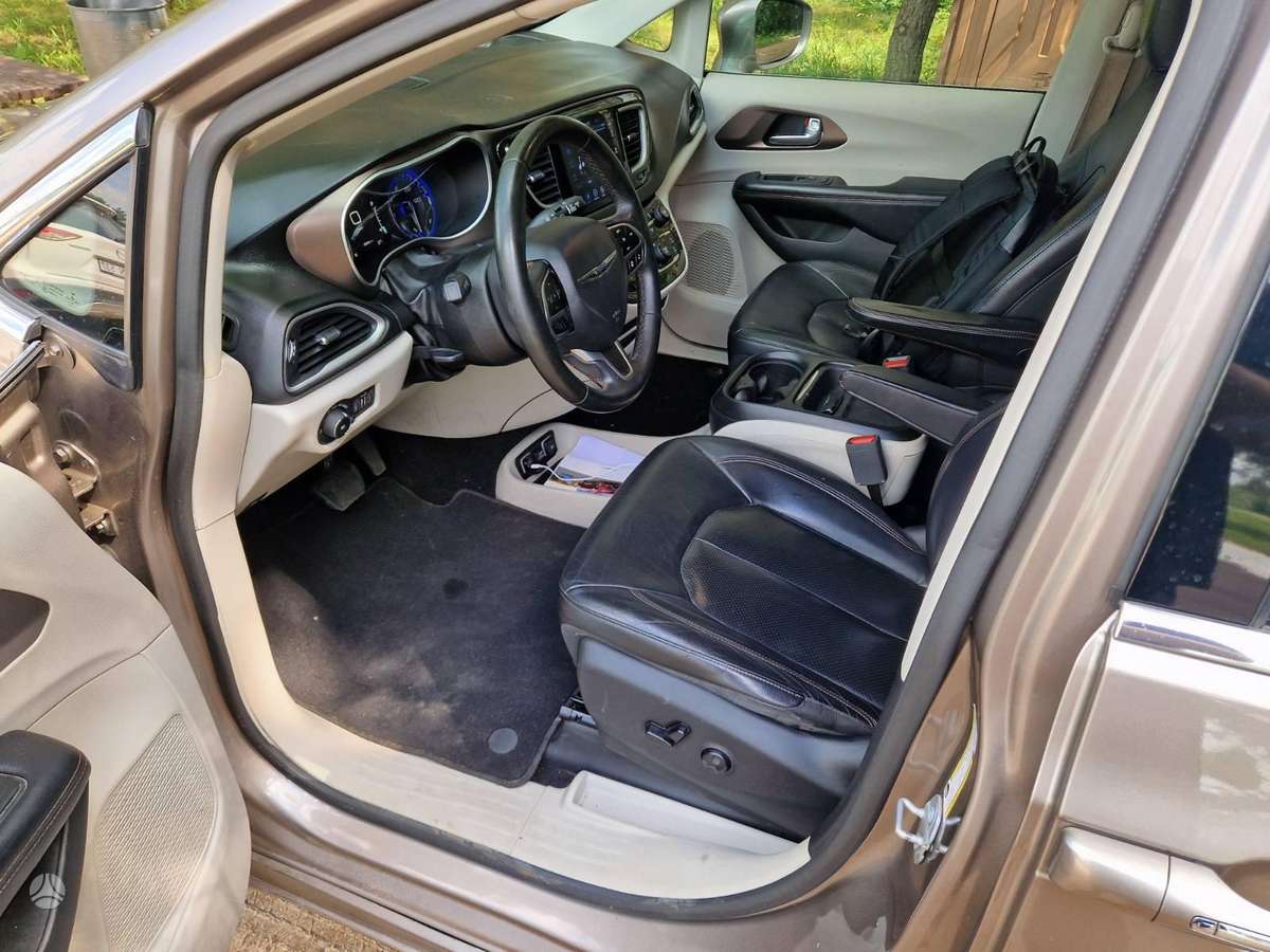 Chrysler Pacifica, 3.6 l., minivens