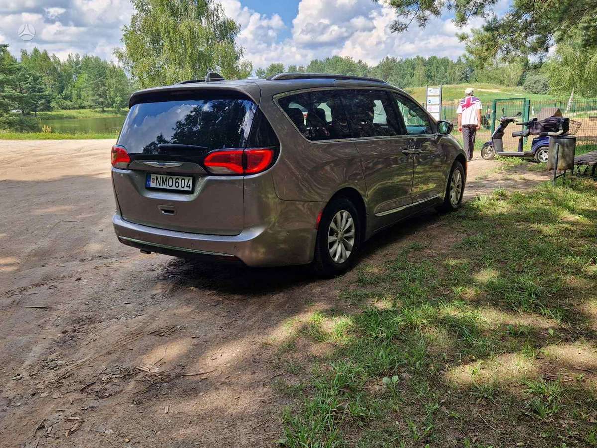 Chrysler Pacifica, 3.6 l., minivens