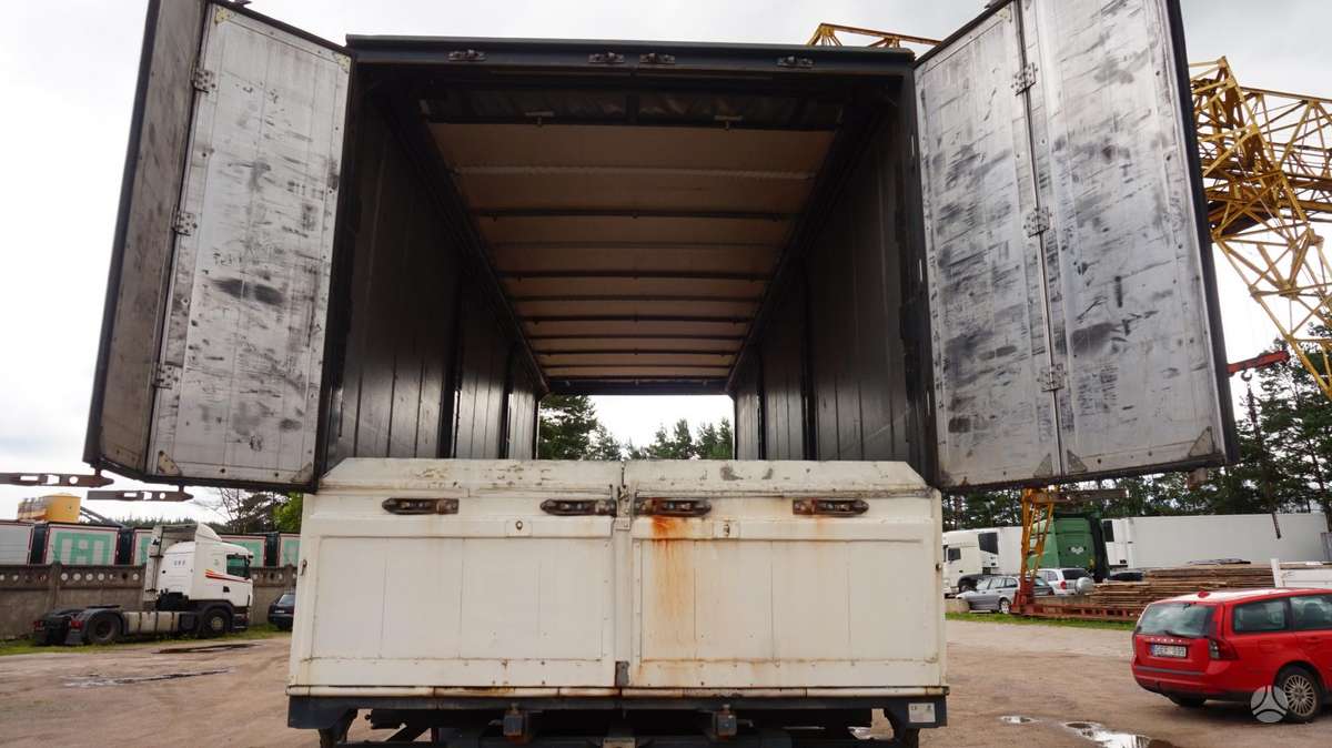 Fruehauf, curtain / tarpaulin