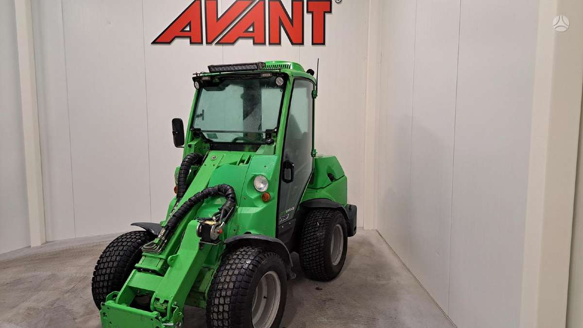 AVANT 750i DLX, мини-погрузчики