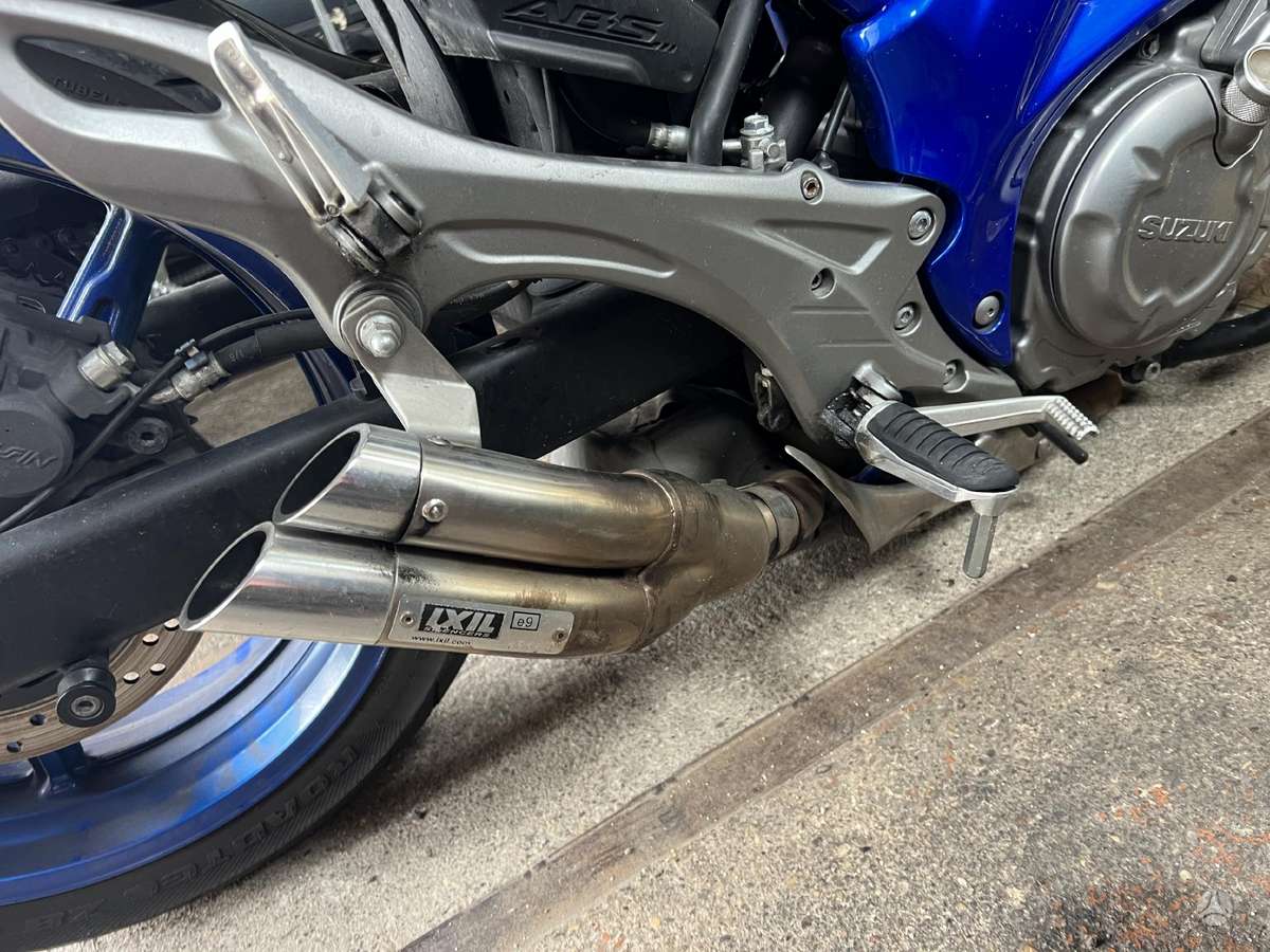 Suzuki SFV (Gladius), street / classic