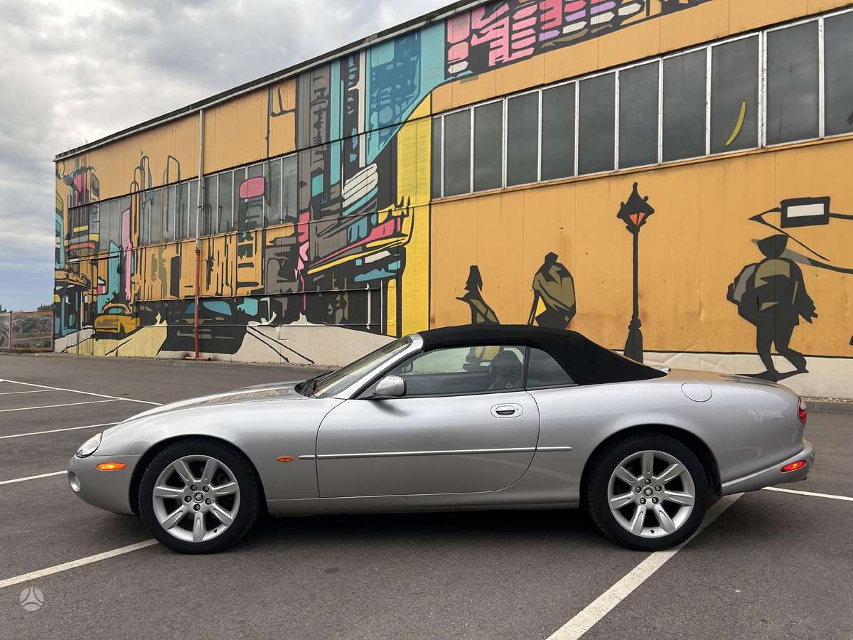 Jaguar XK8, 4.2 l., convertible