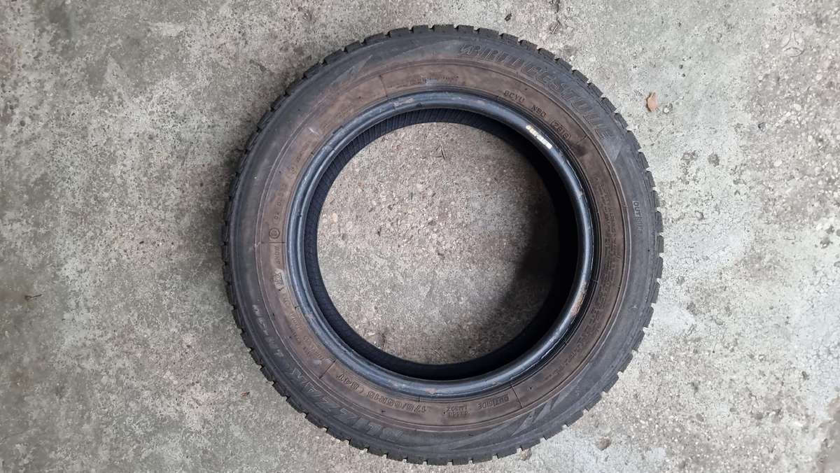 Bridgestone Blizzak LM-30, winter 175/65 R15