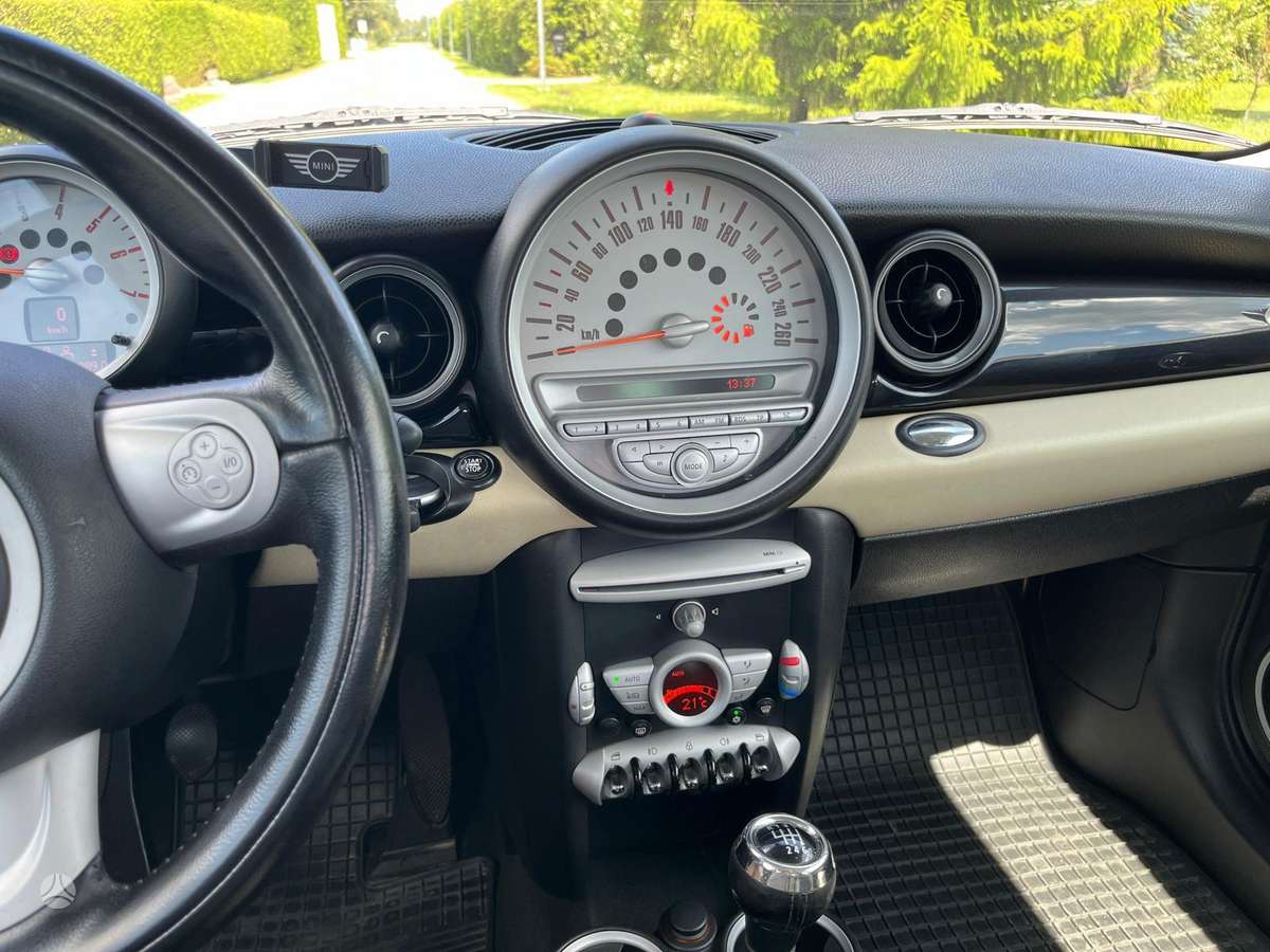 Mini Cooper, 1.6 l., coupe