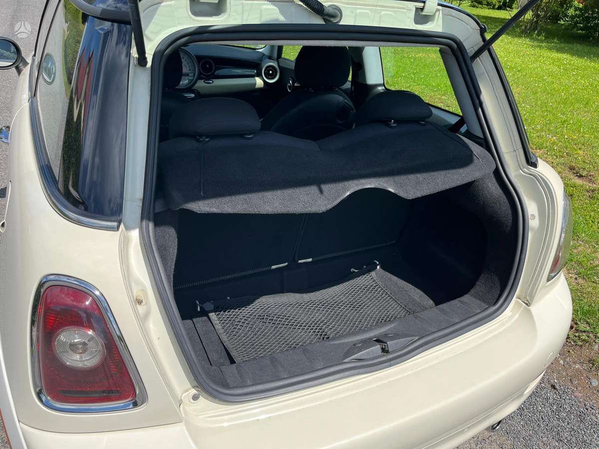 Mini Cooper, 1.6 l., coupe