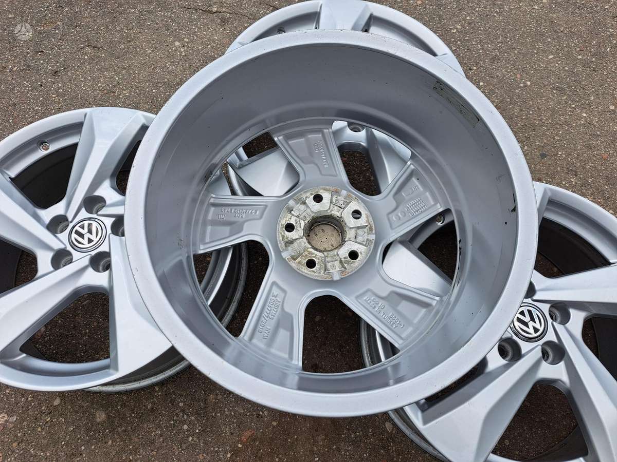 Volkswagen Tiguan, light alloy, R18