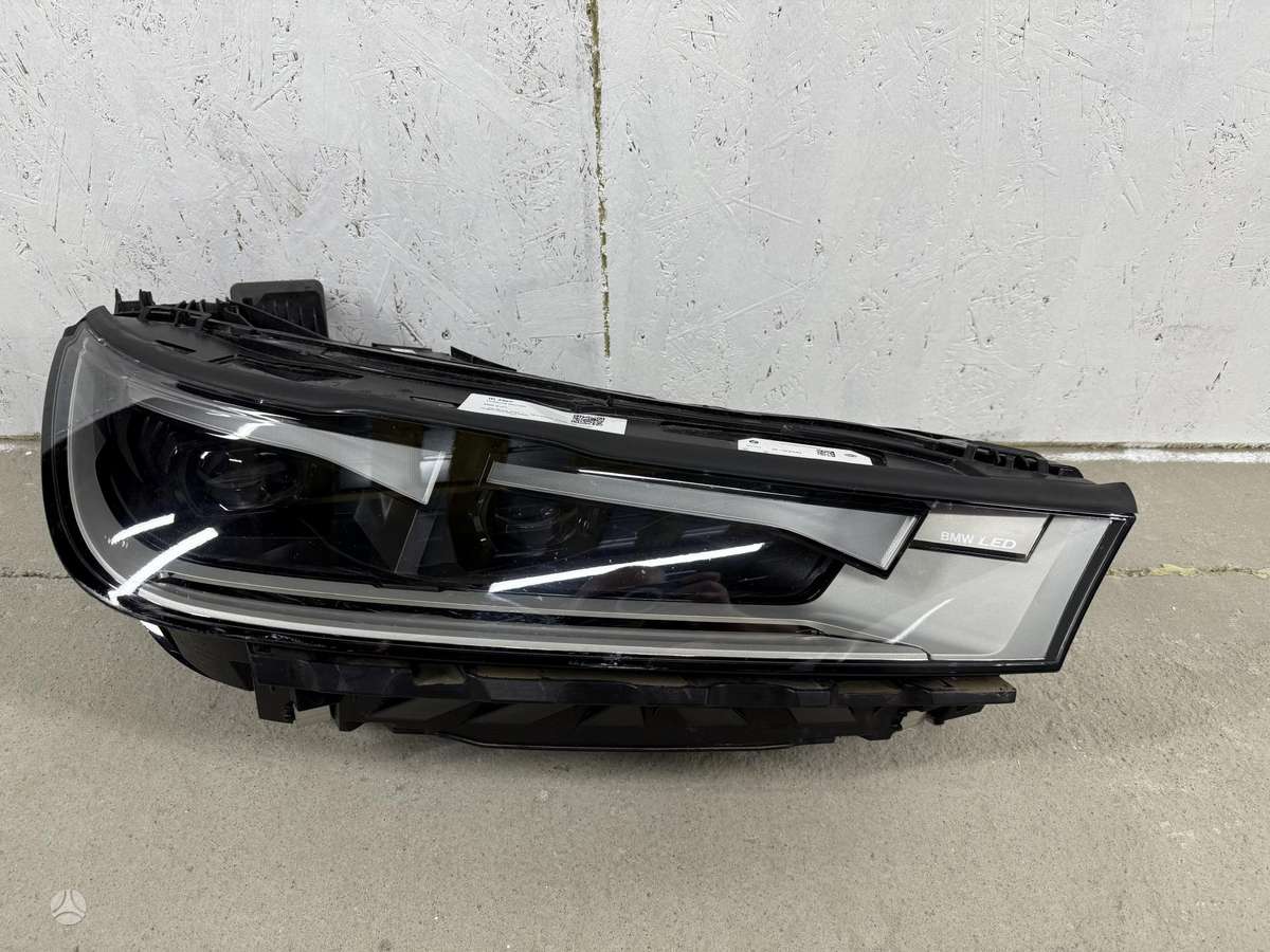 BMW iX kėbulo dalys
