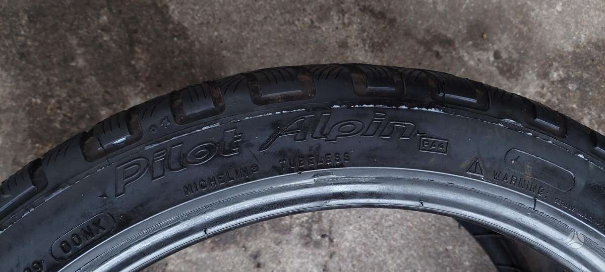 Michelin, ziemas 235/40 R18
