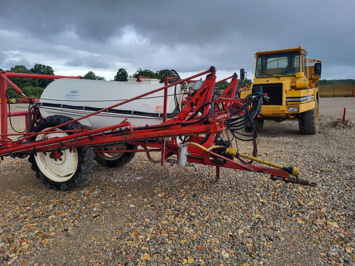 Linde 2500-24, sprayers