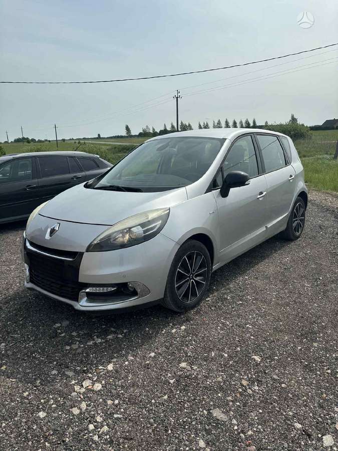 Renault Scenic for parts