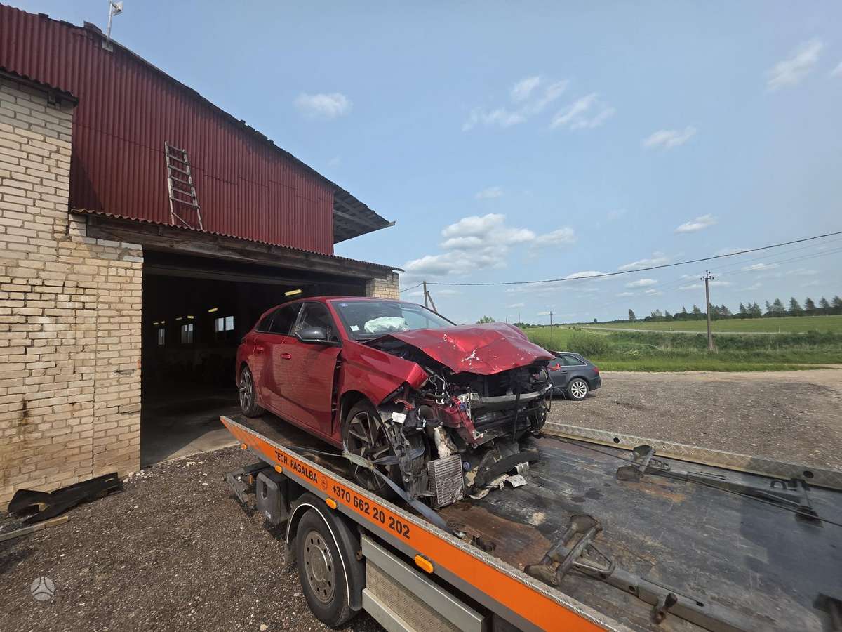 Peugeot 308 dalimis. Europa