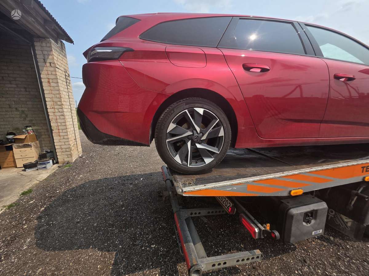 Peugeot 308 dalimis. Europa
