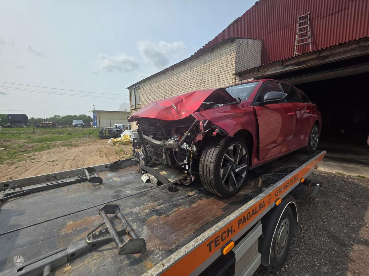 Peugeot 308 dalimis. Europa
