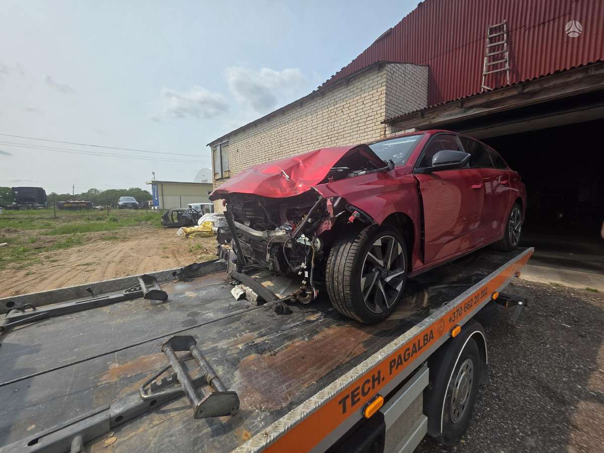 Peugeot 308 по частям. Europa