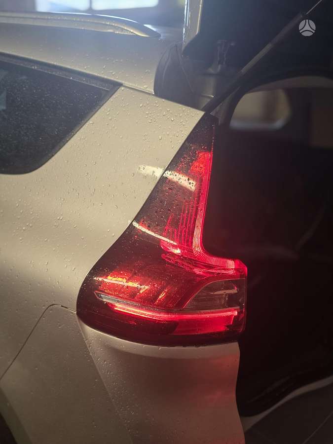 Renault Scenic dalimis. Europa