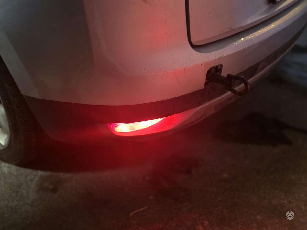 Renault Scenic dalimis. Europa