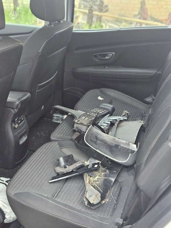 Renault Scenic по частям. Europa
