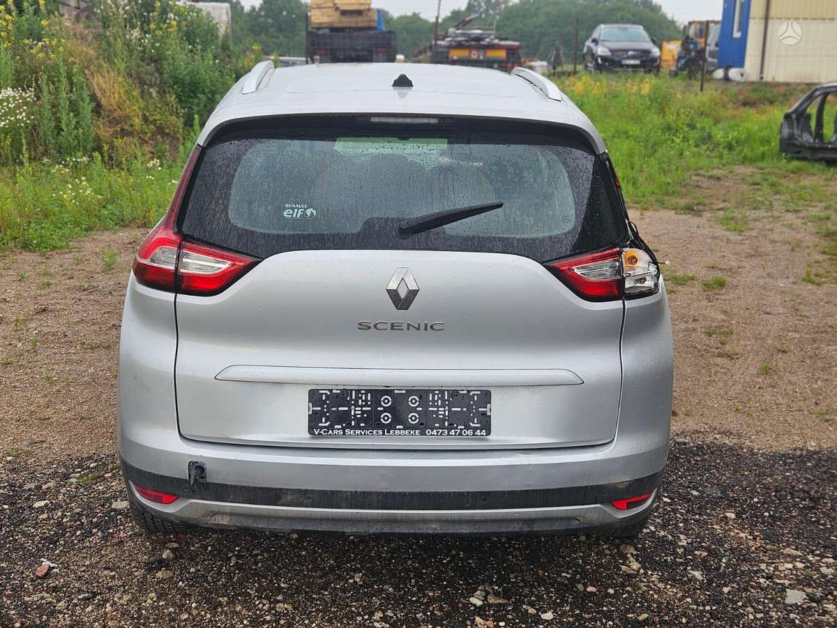 Renault Scenic dalimis. Europa