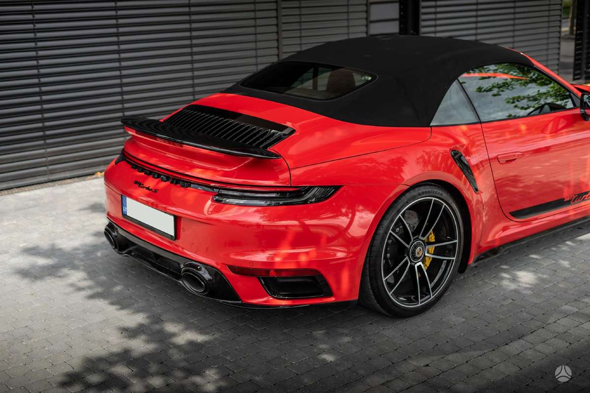 Porsche 911 - 8