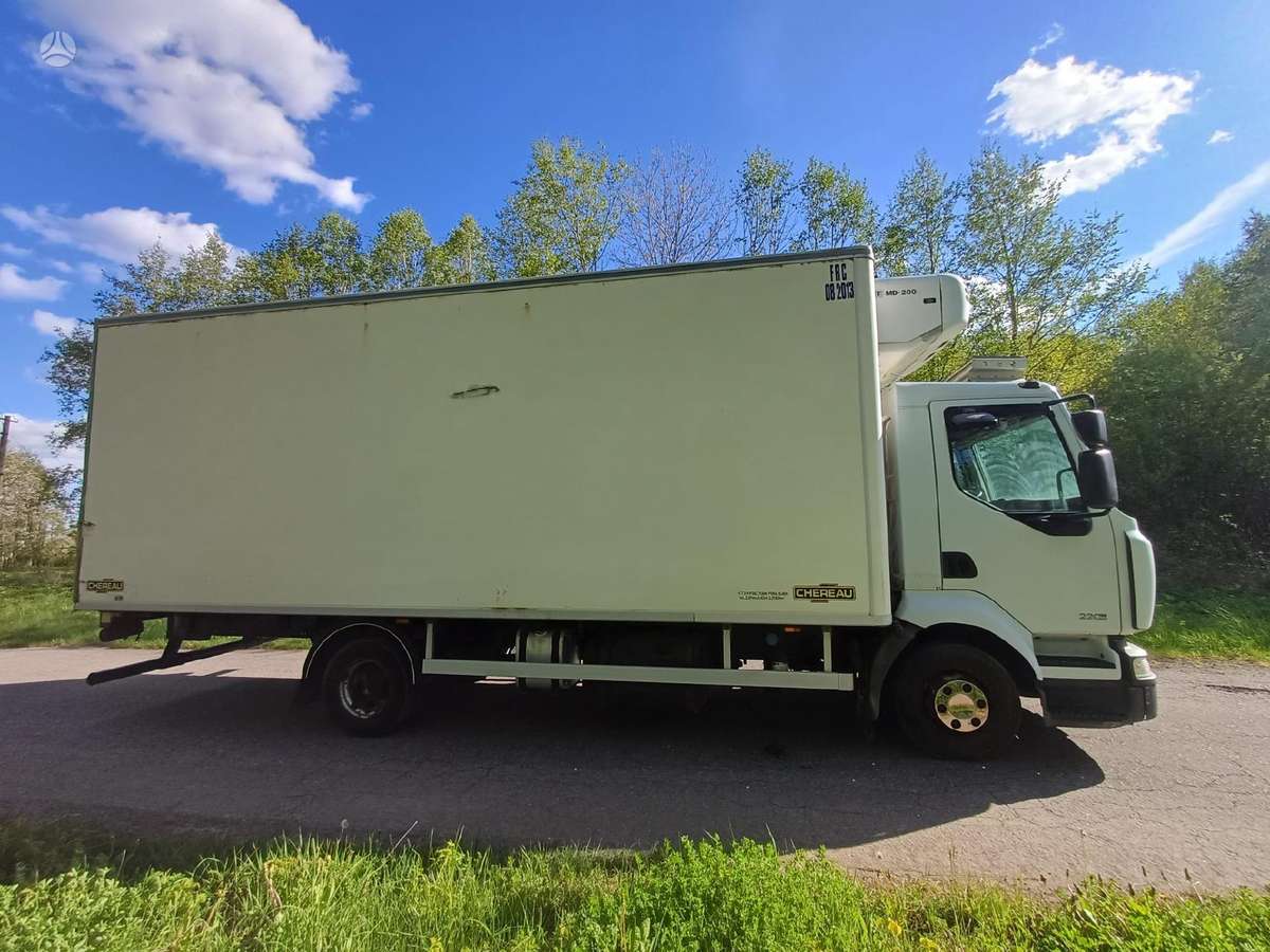 Renault MIDLUM 220.12, refrigerated trucks