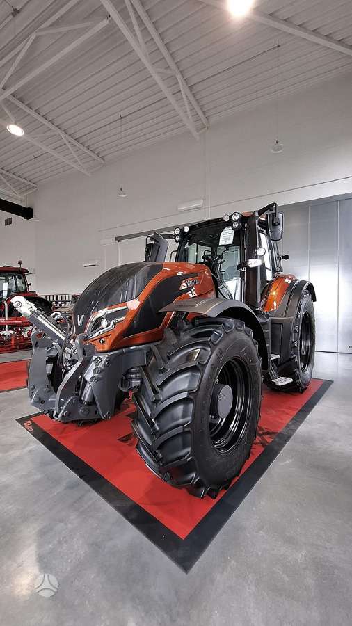 Valtra T215V, тракторы