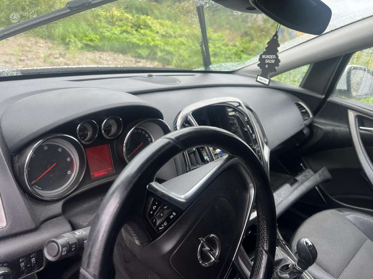 Opel Astra for parts