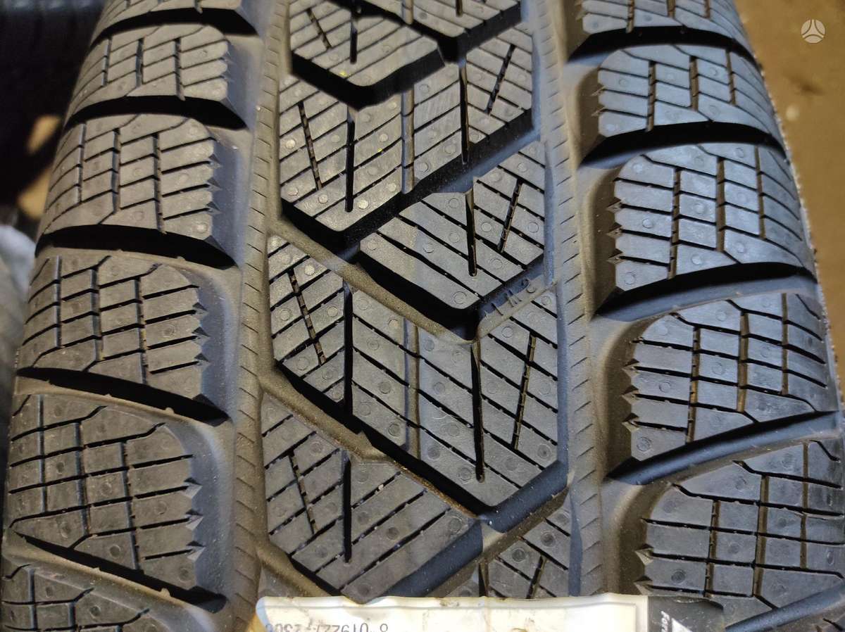 Pirelli, winter 225/65 R17