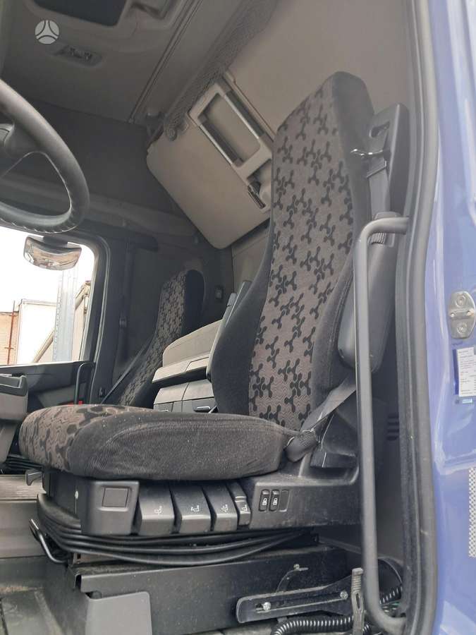 Scania R450 4X2, sunkvežimiai