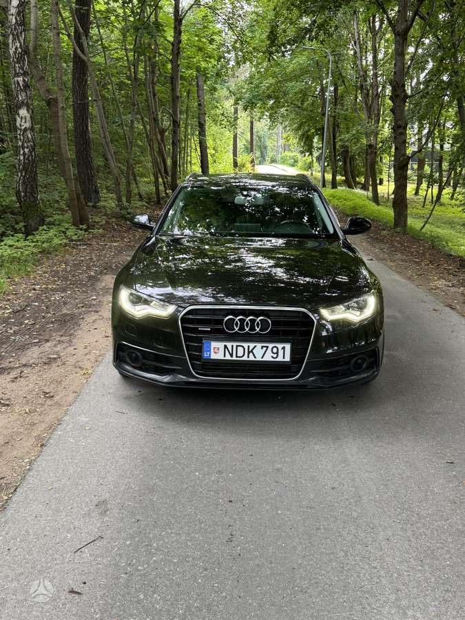 Audi A6, universalas