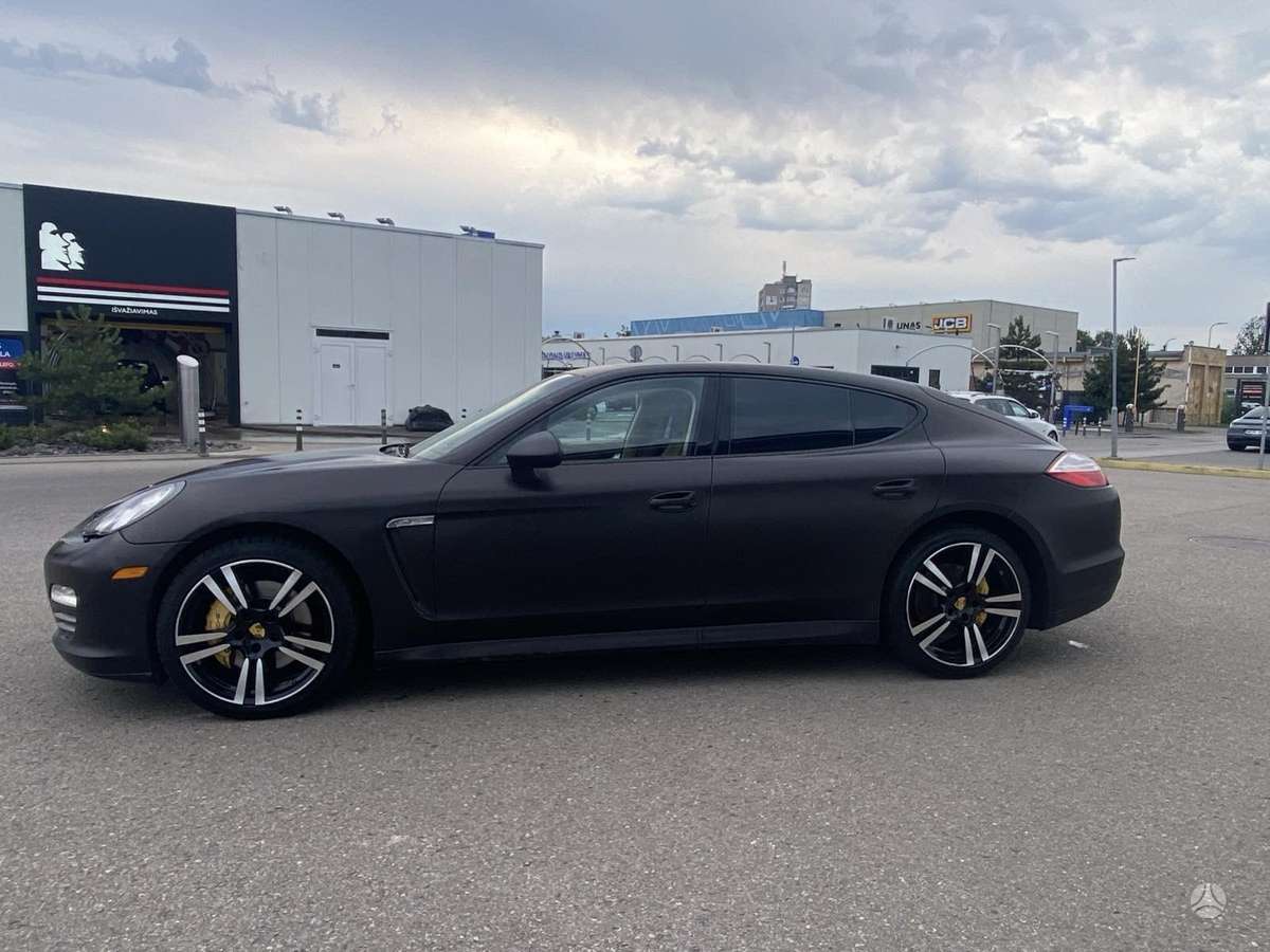 Porsche Panamera, sedanas