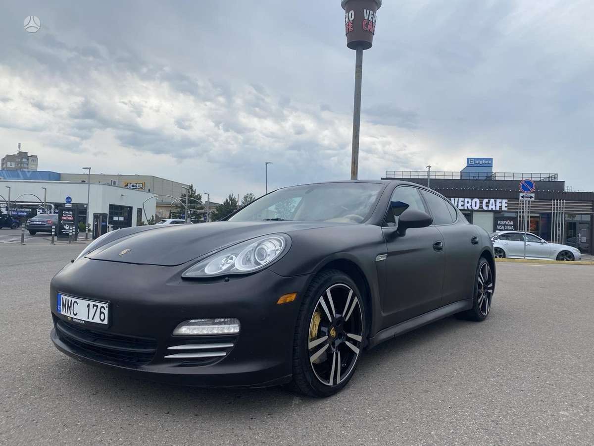Porsche Panamera, sedanas