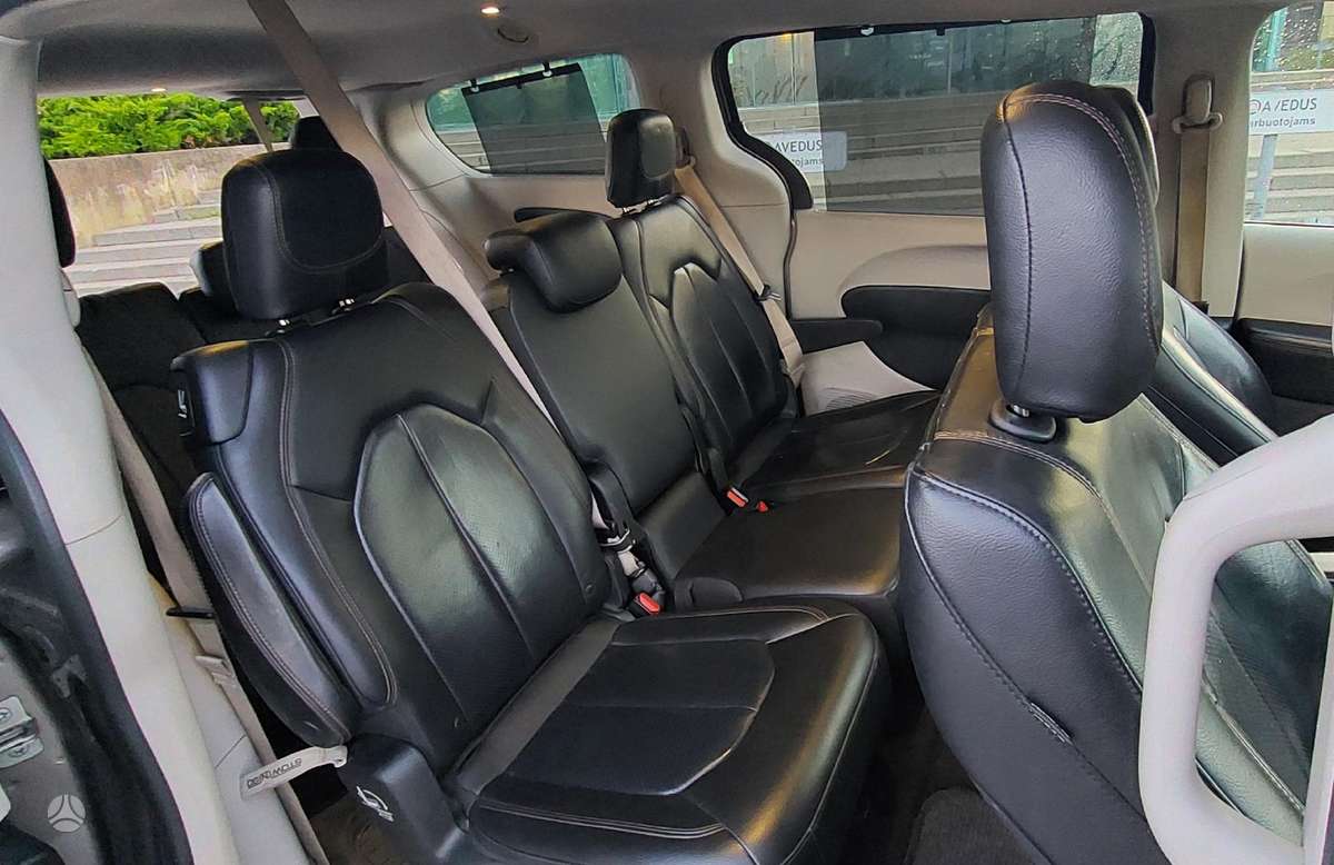 Chrysler Pacifica, 3.6 l., Минивэн