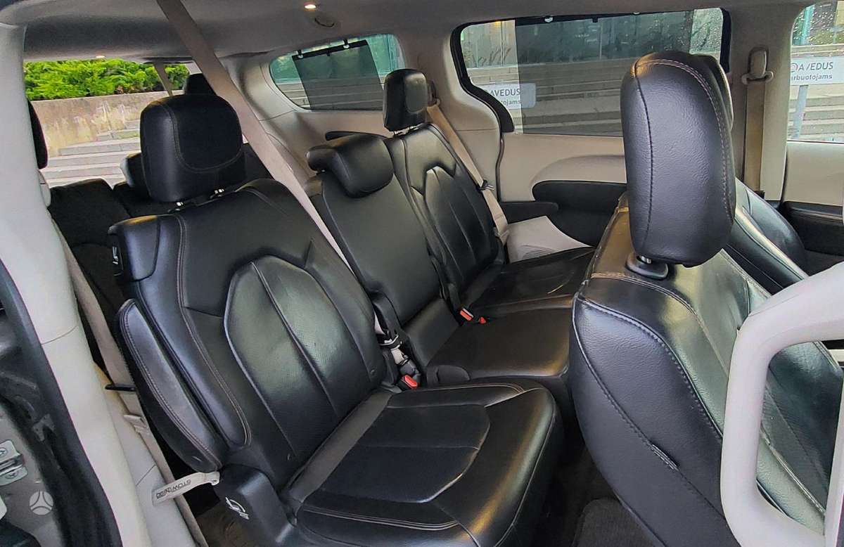 Chrysler Pacifica, 3.6 l., minivens