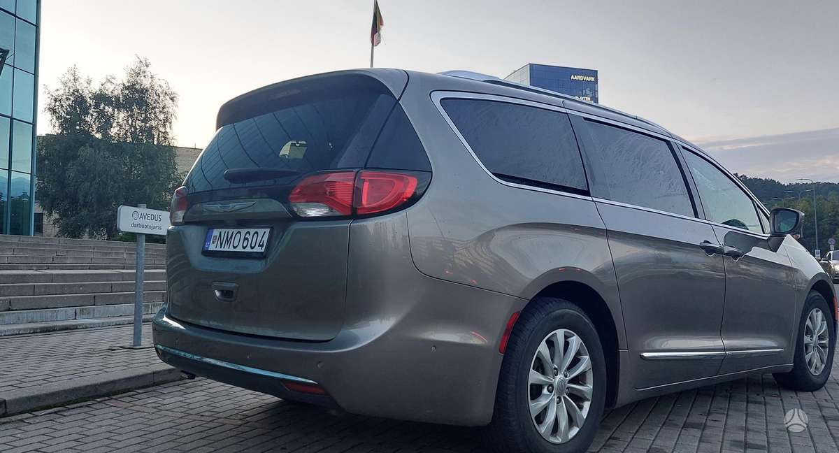Chrysler Pacifica, 3.6 l., minivens