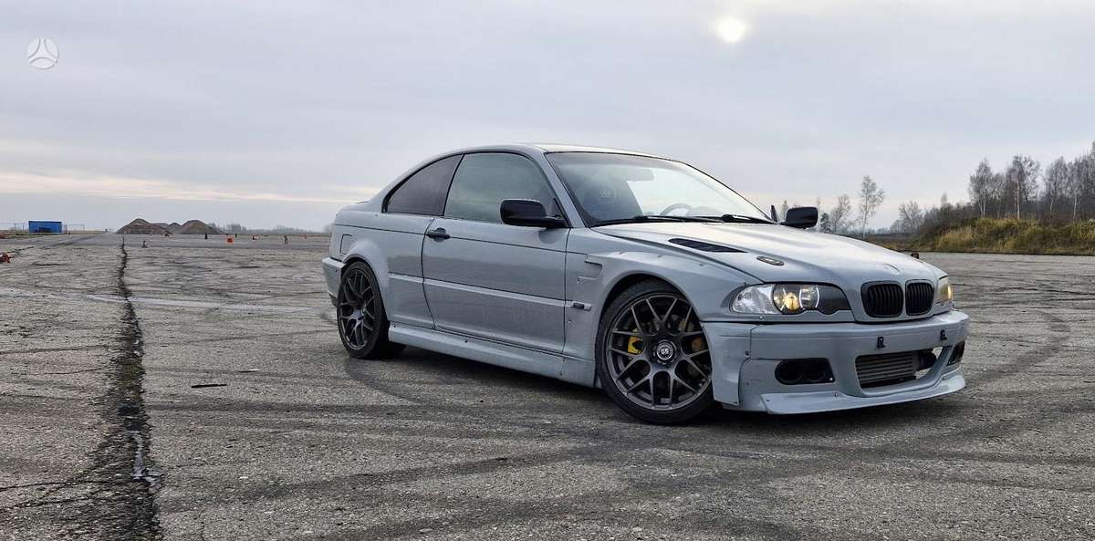BMW 330, kupė (coupe)