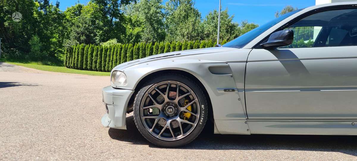 BMW 330, kupė (coupe)
