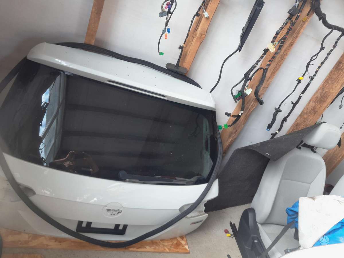 Volkswagen Tiguan Allspace по частям