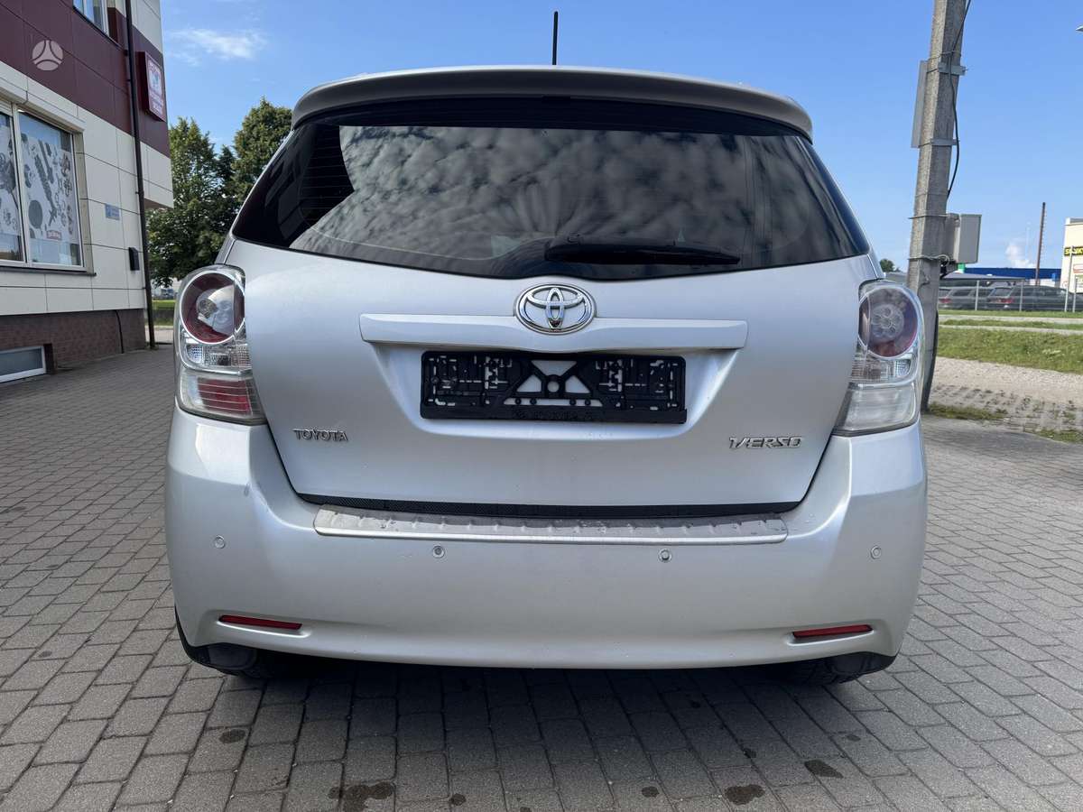 Toyota Verso, 2.0 l., mpv / minivan