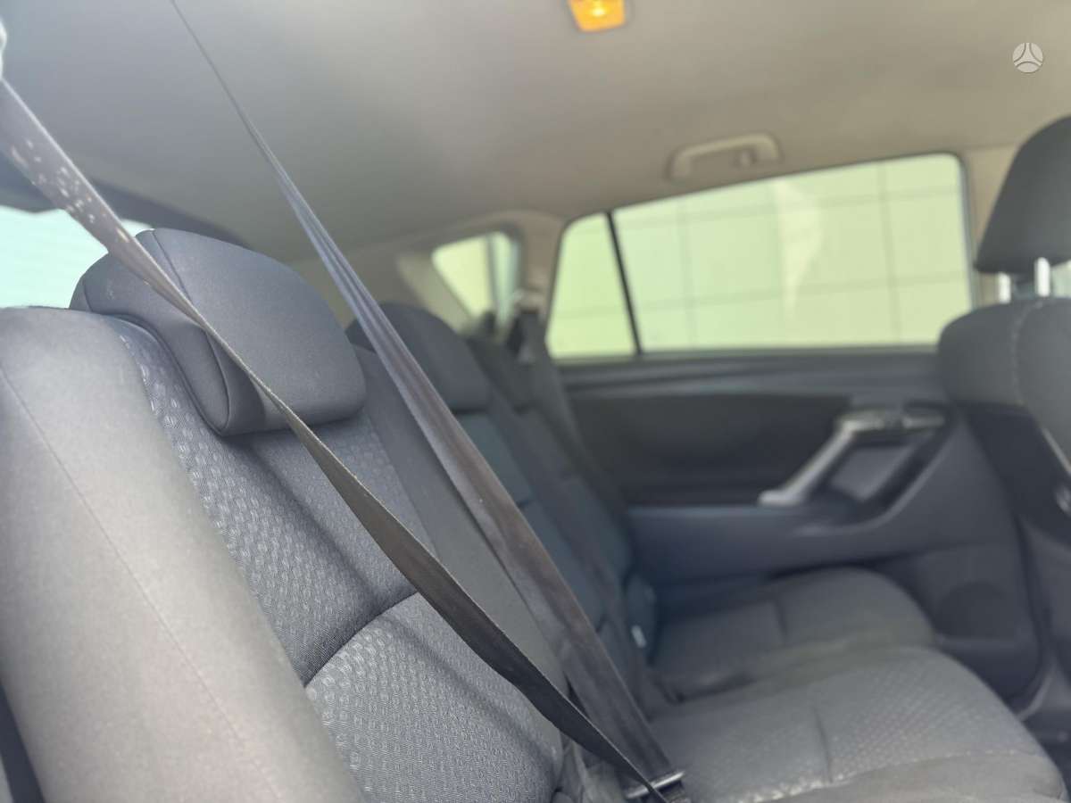 Toyota Verso, 2.0 l., mpv / minivan