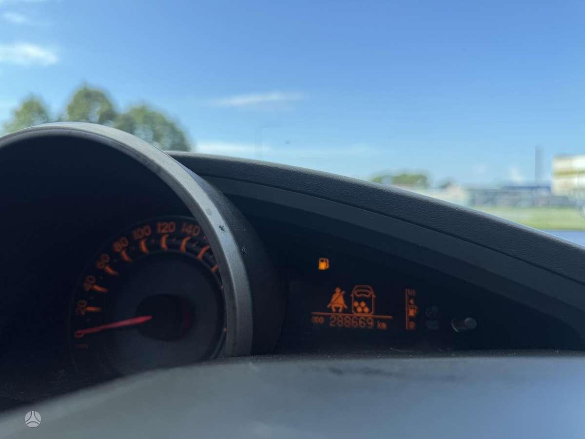 Toyota Verso, 2.0 l., mpv / minivan