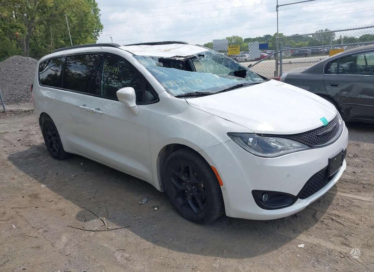 Chrysler Pacifica Turime daugiau dalių šiam modeliui