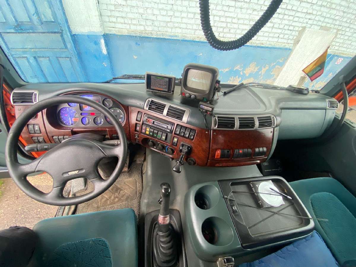 DAF Ginaf X4243TS, самосвалы с краном