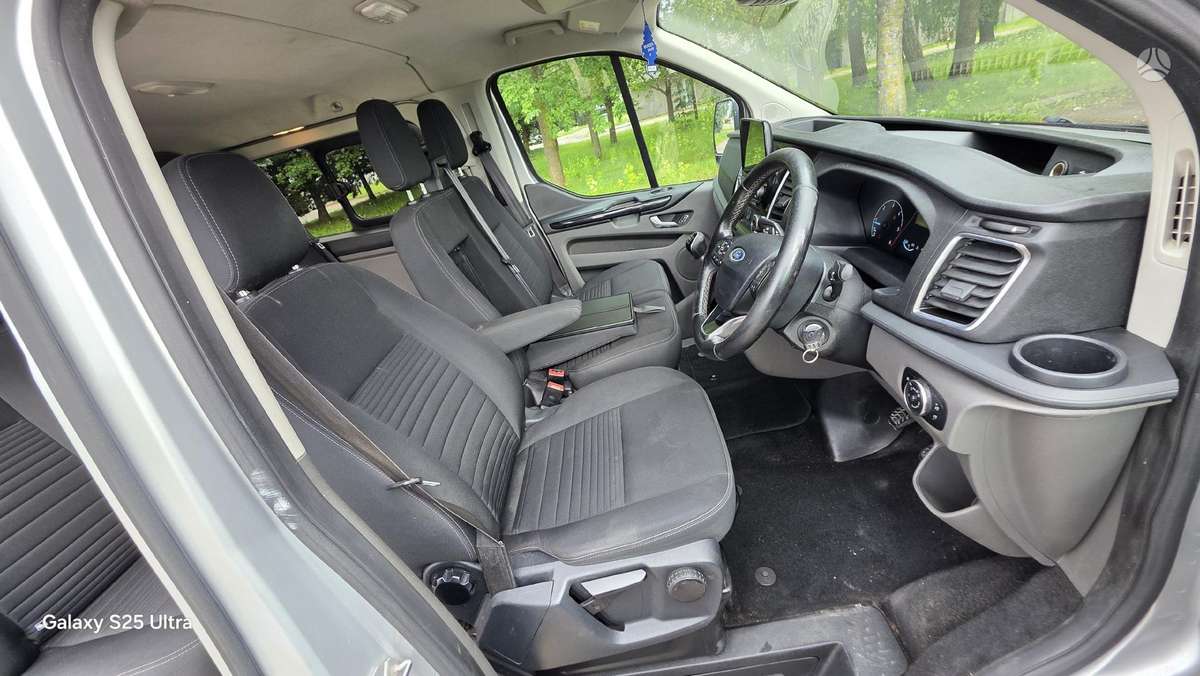 Ford Transit Custom dalimis. Nedidelė rida