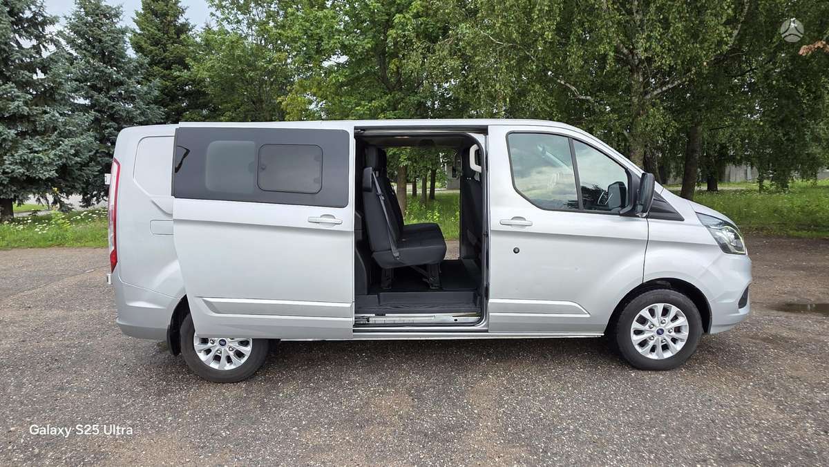 Ford Transit Custom dalimis. Nedidelė rida
