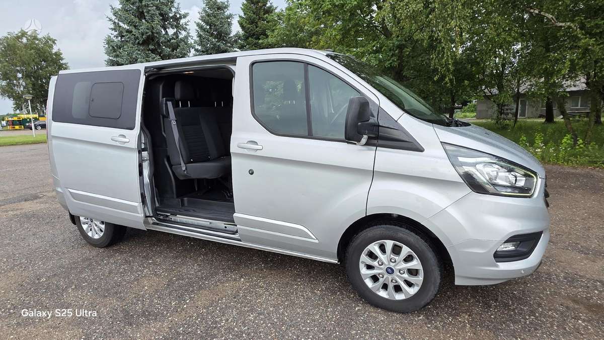 Ford Transit Custom dalimis. Nedidelė rida
